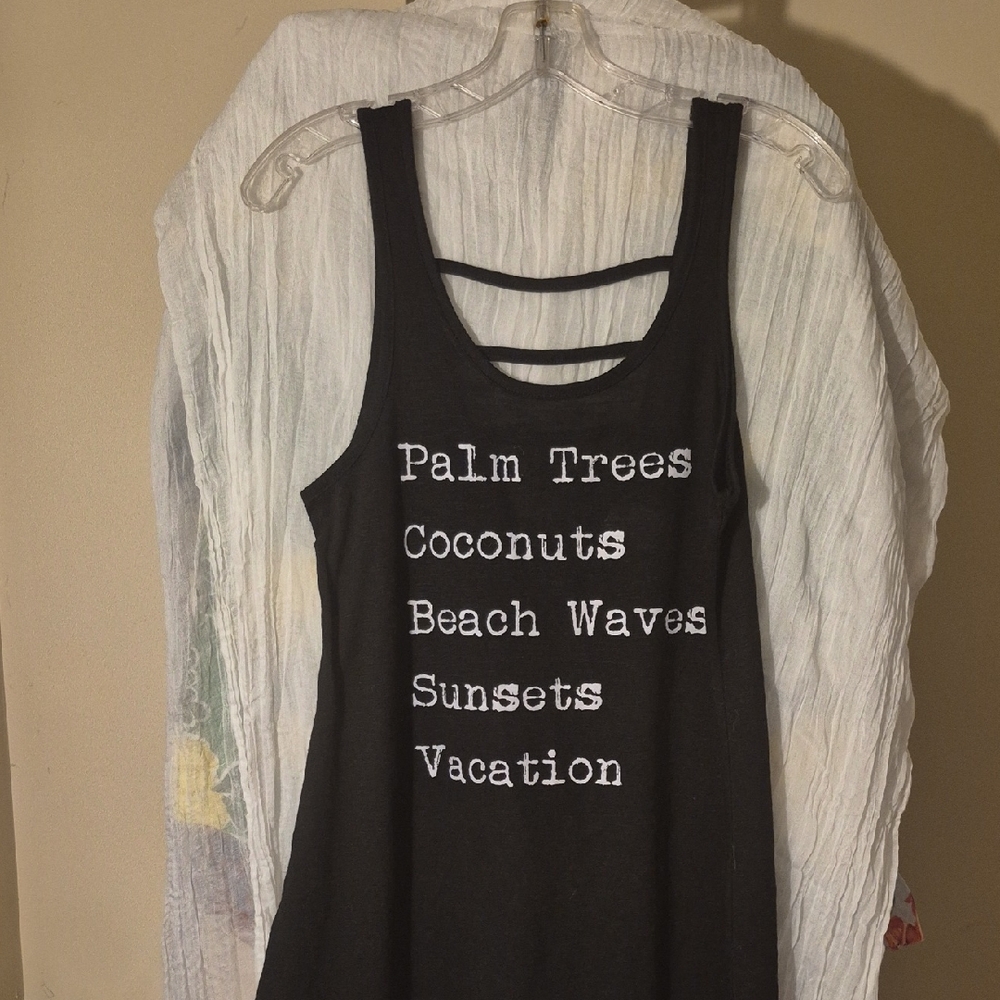 Xhilaration Cream Sleeveless Tank Top